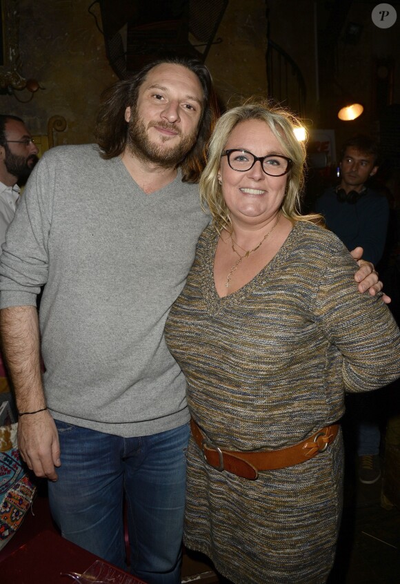 Semi-Exclusif - Valérie Damidot et son compagnon Régis - Franck Dubosc fête son anniversaire avec ses amis et ses fans au "Réservoir" à Paris, le 7 novembre 2014.