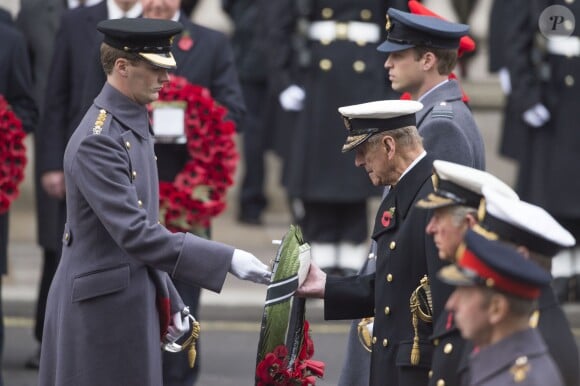 Le duc d'Edimbourg lors de la célébration du remembrance sunday le 09 novembre 2014 au Cénotaphe de Whitehall, à Londres.