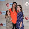 Soleil Moon Frye et ses filles Poet (en tunique florale bleue) et Jagger (en tunique léopard) assistent à la soirée de lancement de la collection TOMS for Target à Culver City. Le 12 novembre 2014.