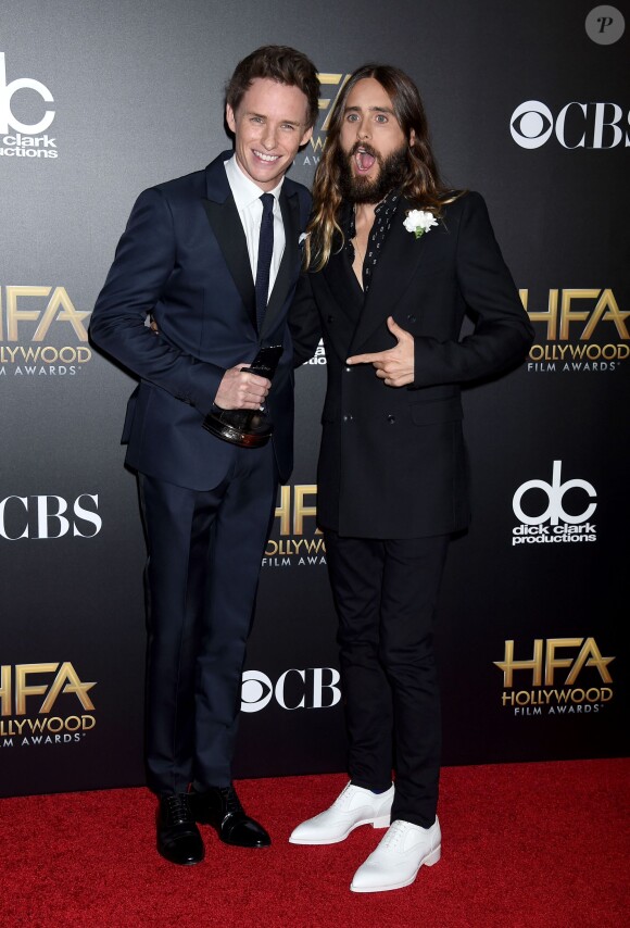Eddie Redmayne (révélation masculine) et Jared Leto assistent à la cérémonie des Hollywood Film Awards à l'Hollywood Palladium. Hollywood, le 14 novembre 2014.