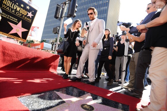 Matthew McConaughey reçoit son étoile sur le Hollywood Walk of Fame à Los Angeles, le 17 novembre 2014.