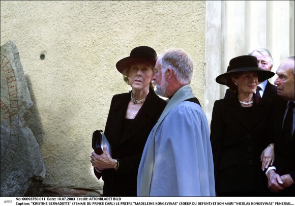 La princesse Kristine Bernadotte en juillet 2003 lors des funérailles de son époux le prince Carl Bernadotte.