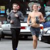 Exclusif - Patrick Schwarzenegger fait son jogging avec un ami à Los Angeles, le 18 novembre 2014. 