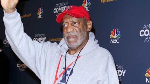 Bill Cosby accusé de viols : Annulations en série mais un premier soutien...