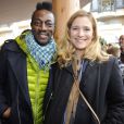 Marco Prince et Natacha Régnier sur le marché de La Baule à l'occasion du Festival de cinéma et de musique de film de La Baule le 23 novembre 2014