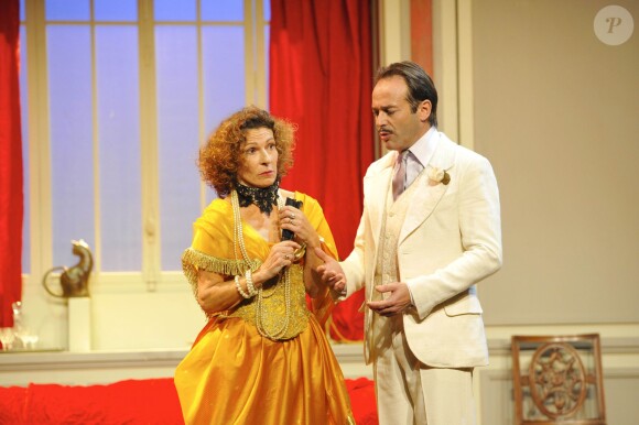 Exclusif - Sylvie Flepp, Yannick Debain - Filage de la pièce "Gigi" au théâtre de Sel à èevres. Le 9 novembre 2012.