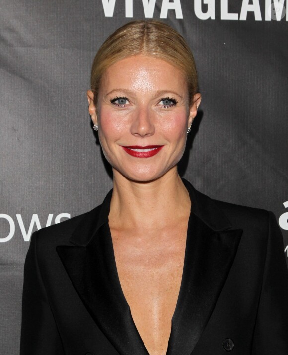 Gwyneth Paltrow sur le tapis rouge de la soirée amFAR Inspirational gala à Los Angeles le 29 octobre 2014.