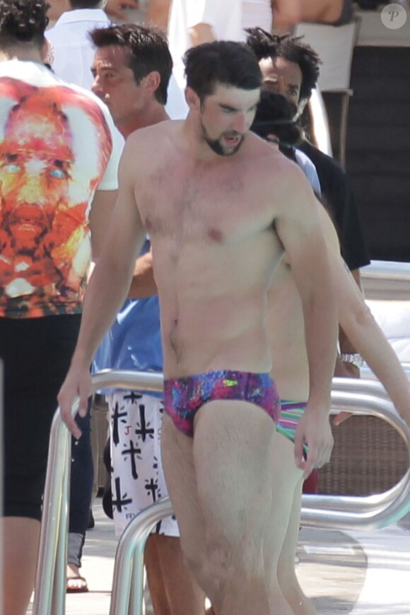 Michael Phelps lors du tournage d'une pub à l'hôtel Fontainebleau à Miami, le 20 mars 2013