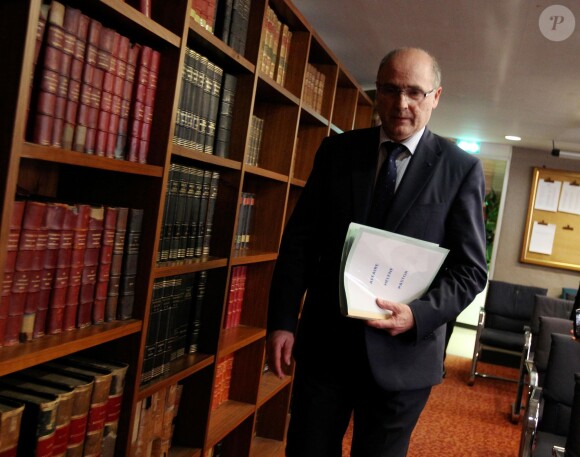 Brice Robin, procureur de la République de Marseille, Philippe Frizon, chef de l'antenne de la police judiciaire de Nice lors d'une conférence de presse à Marseille, le 27 juin 2014, concernant l'évolution de l'affaire du meurtre d'Hélène Pastor et de son chauffeur le 6 mai dernier à Nice.