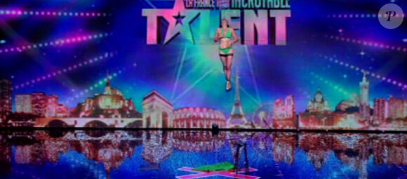 La déjantée Ava- "La France a un incroyable talent 2015" sur M6. Episode 1 diffusé le 9 décembre 2014.