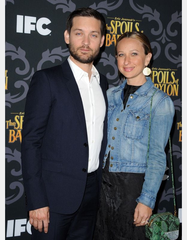 Ces 10 acteurs qui ont épousé une parfaite inconnue - Purepeople