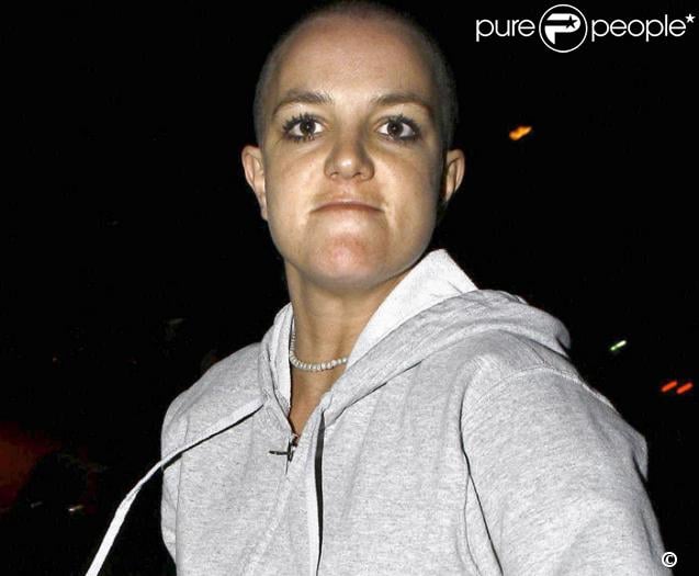 Britney Spears et tete rasee