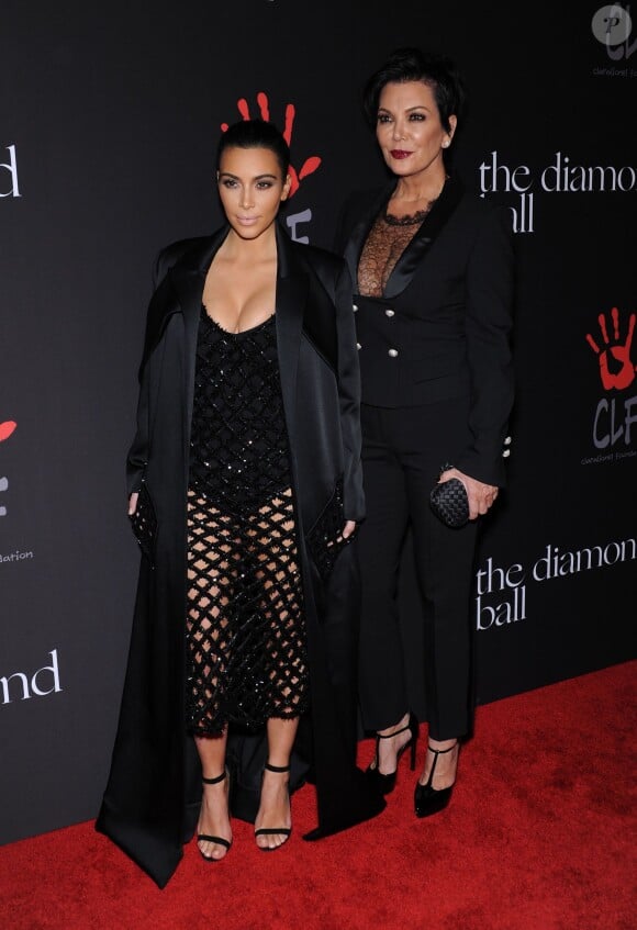 Kim Kardashian et Kris Jenner au Diamond Ball de la Clara Lionel Foundation. Beverly Hills, le 11 décembre 2014.