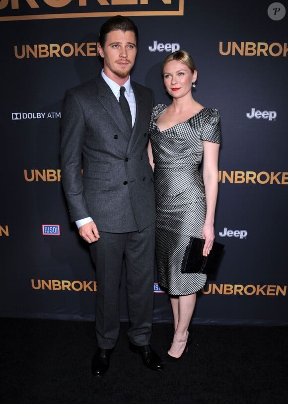 Garrett Hedlund et Kirsten Dunst à la première du film "Unbroken" à Hollywood, le 15 décembre 2014.