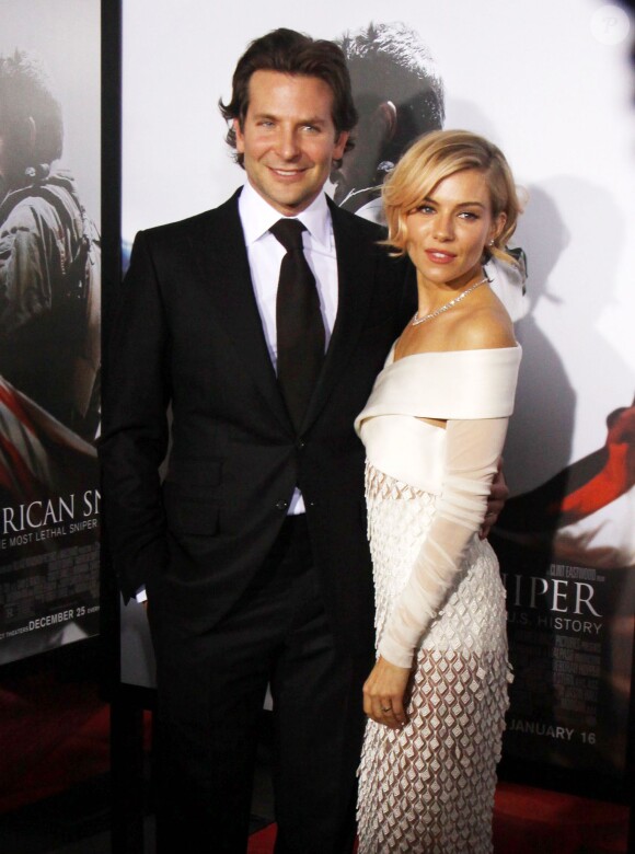 Sienna Miller, Bradley Cooper à la première du film "American Sniper" à New York, le 15 décembre 2014.