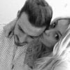 Julien Bert et sa chérie Aurélie Dotremont à l'hôpital, dimanche 28 décembre 2014.