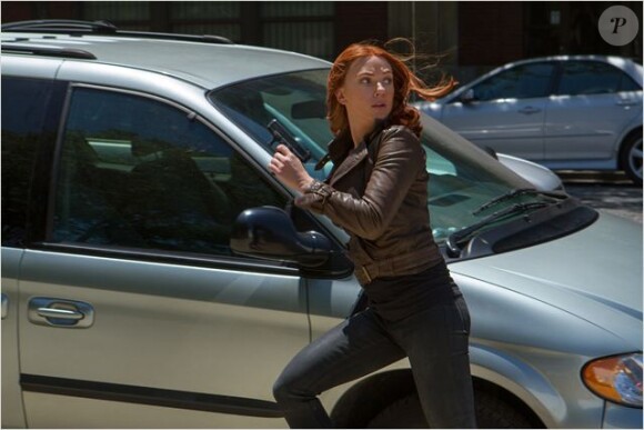 Scarlett Johansson est Black Widow dans Captain America : Le Soldat de l'Hiver.