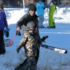 Seal fait du ski avec ses enfants Leni et Henry au Mammoth Mountain Resort à Mammoth, le 28 décembre 2014.  