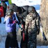 Seal fait du ski avec ses enfants Leni et Henry au Mammoth Mountain Resort à Mammoth, le 28 décembre 2014.  