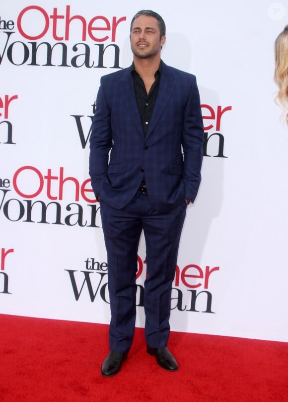Taylor Kinney à l'Avant-première du film "The Other Woman" à Westwood, le 21 avril 2014.  