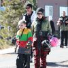 Gwen Stefani fait du ski en famille avec son mari Gavin Rossdale et leurs enfants Zuma, Kingston et Apollo dans la station de ski de Mammoth Mountain en Californie, le 2 janvier 2015