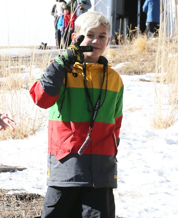 Gwen Stefani fait du ski en famille avec son mari Gavin Rossdale et leurs enfants Zuma, Kingston et Apollo dans la station de ski de Mammoth Mountain en Californie, le 2 janvier 2015