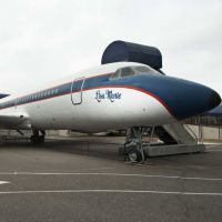 Elvis Presley : Visite de ses jets privés en vente pour une somme folle...