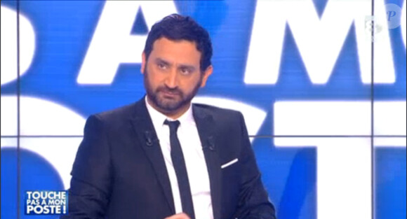Cyril Hanouna présente Touche pas à mon poste sur D8, le lundi 5 janvier 2015.