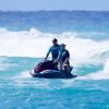 Rob Lowe est monté sur un jet ski afin d'aider à chercher et récupérer les victimes d'un accident de voilier qui s'est produit à Hawaï où l'acteur passait quelques jours de vacances, le 4 janvier 2015
