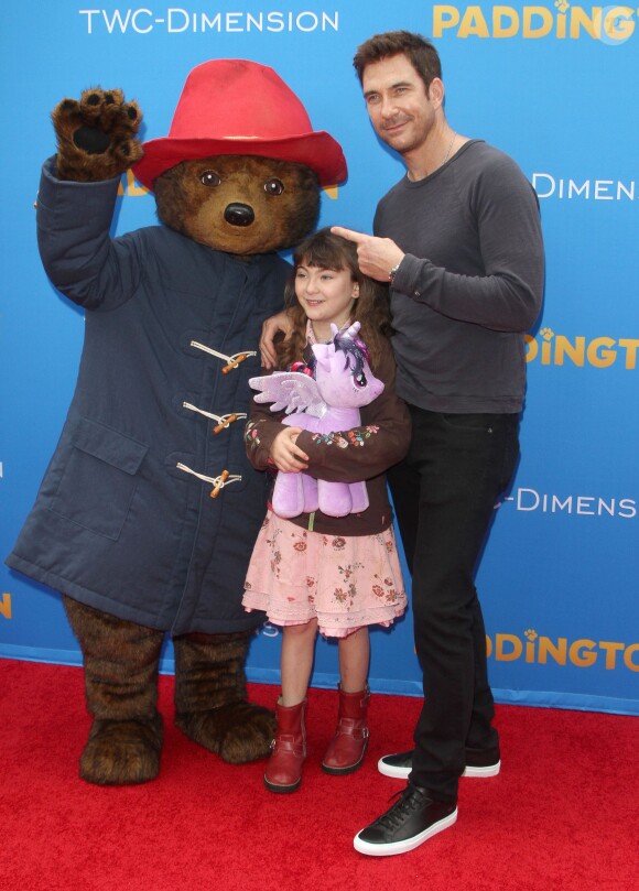 Paddington, Dylan McDermott et sa fille pour la Première du film "Paddington" au Chinese Theatre à Hollywood. Le 10 janvier 2015 