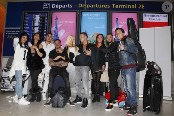 Nathalie, Jessica, Coralie, Barbara, Vivian, Jo Soul, Steven, Micha, Raphael - Départs des "Anges 7" pour le Brésil le samedi 10 et le dimanche 11 janvier.
