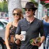 Nikki Reed et son petit-ami Ian Somerhalder se promènent à Beverly Hills, le 8 septembre 2014. 