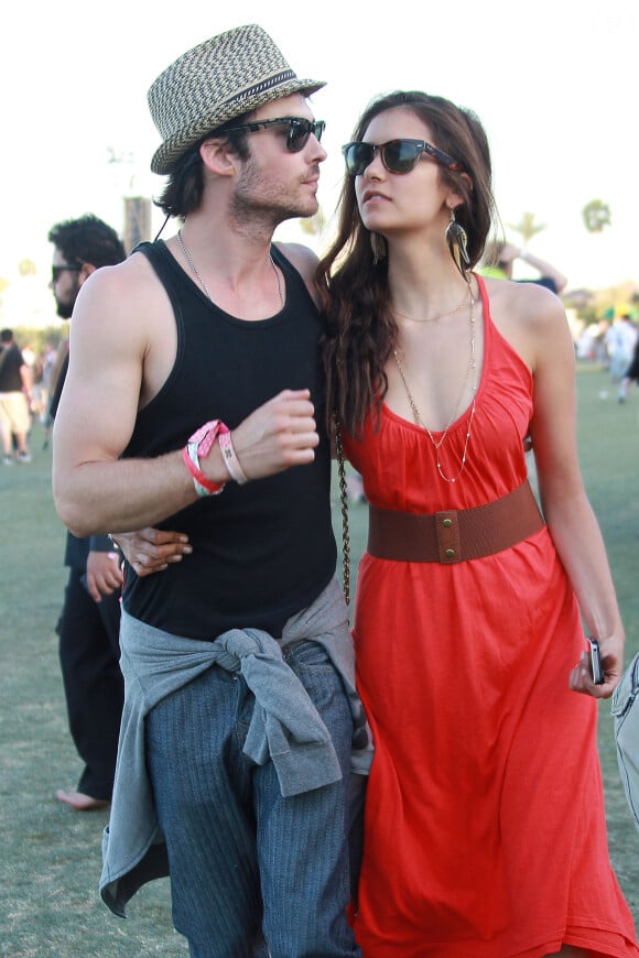 Ian Somerhalder et Nina Dobrev lors du Coachella Music Festival le 15 avril 2012  