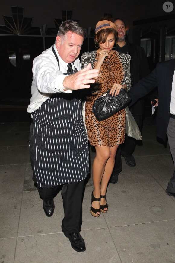 Eva Mendes est allée avec Ryan Gosling au théâtre voir Don Rickers à Beverly Hills le 17 janvier 2015