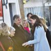 La duchesse Catherine de Cambridge, enceinte de six mois, rencontrait le 19 janvier 2015, de bon matin, des familles et des bénévoles de Family Friends, à Londres