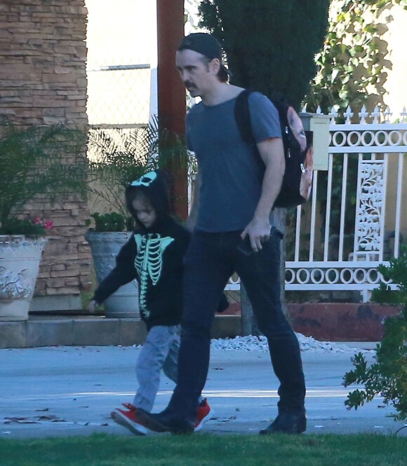 Exclusif - Colin Farrell et son fils Henry se rendent chez des amis à Studio City, Los Angeles, le 16 janvier 2015.