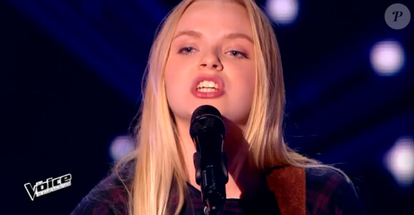 Johanna Serrano dans The Voice 2015 sur TF1, le samedi 24 janvier 2015