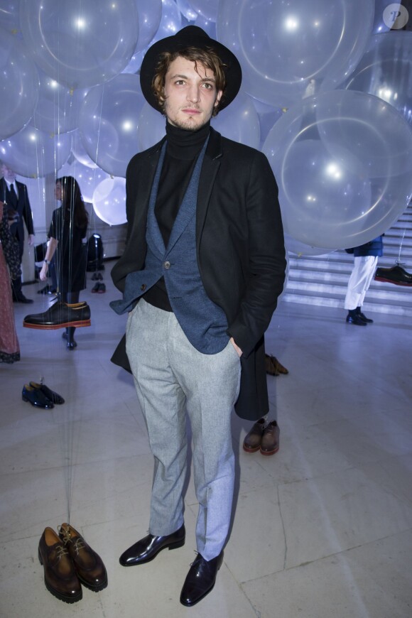 Niels Schneider au défilé de mode hommes Berluti collection prêt-à-porter Automne Hiver 2015/2016 à Paris, le 23 janvier 2015 