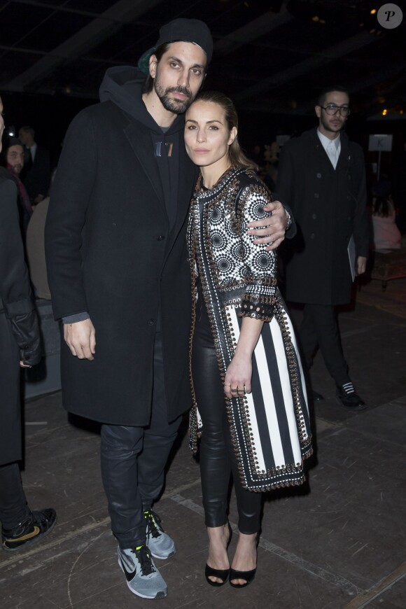 Ben Gorham et Noomi Rapace au défilé de mode hommes Givenchy collection prêt-à-porter Automne Hiver 2015/2016 à Paris, le 23 janvier 2015
