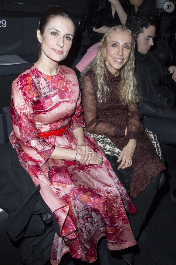Livia Firth et Franca Sozzani assistent au défilé Giorgio Armani Privé printemps-été 2015 au Palais de Tokyo. Paris, le 27 janvier 2015.