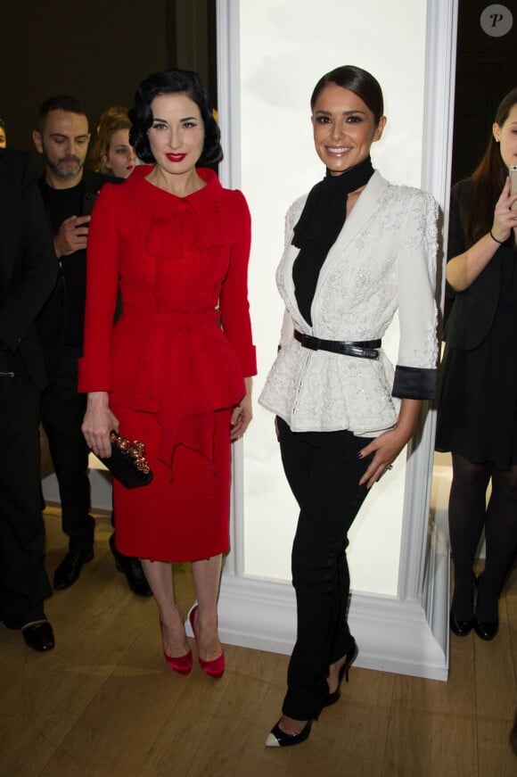 Dita Von Teese et Cheryl Fernandez-Versini (Cole) lors du défilé Ralph & Russo haute couture printemps-été 2015 au Grand Palais. Paris, le 29 janvier 2015.