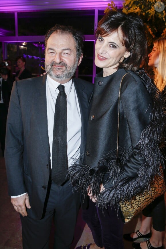 Denis Olivennes et Ines de la Fressange au Dîner de la mode pour le Sidaction au pavillon d'Armenonville à Paris le 29 janvier 2015. 