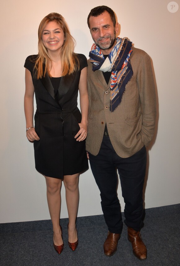 Louane Emera et Eric Lartigau, réalisateur de La Famille Bélier, lors de la 20e cérémonie des Prix Lumières à l'espace Pierre Cardin à Paris, le 2 février 2015. 