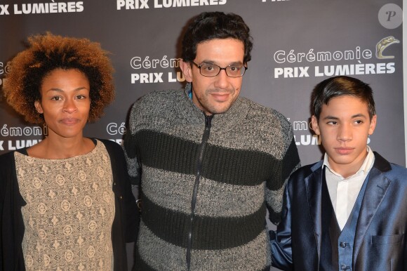 Hicham Ayouch (réalisateur) et Didier Michon ( équipe du film Fièvres) lors de la 20e cérémonie des Prix Lumières à l'espace Pierre Cardin à Paris, le 2 février 2015. 