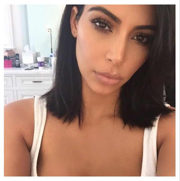Kim Kardashian exhibe sa nouvelle coiffure, samedi 7 février 2015.