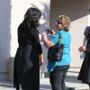Kim Kardashian et sa mère Kris Jenner à la sortie des bureaux DMV à Thousand Oaks le 6 février 2015. 
