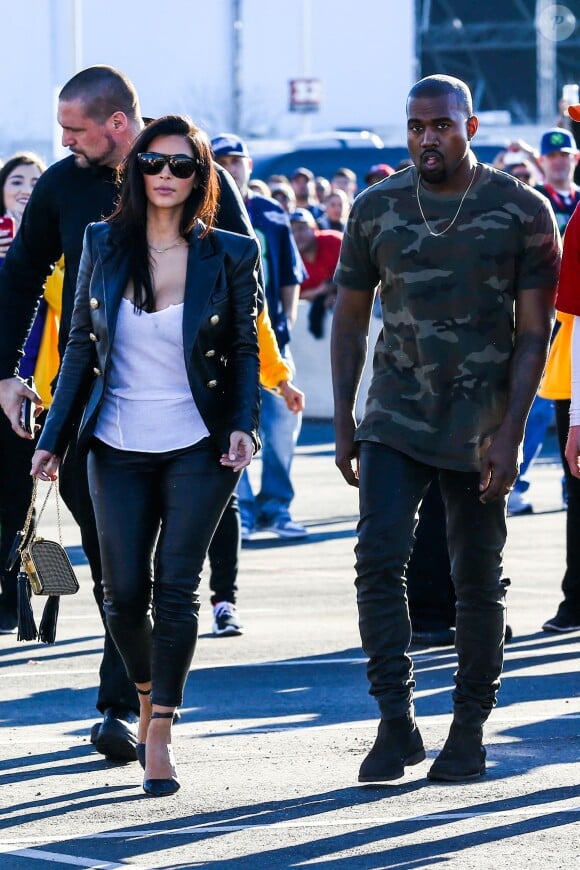 Kim Kardashian et Kanye West arrivent au stade de l'Université de Phoenix pour assister au Super Bowl XLIX. Glendale, Arizona, le 1er février 2015.