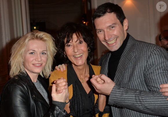 Chrystelle Labaude, Franck Sémonin et Virginie Caliari participent au cocktail pour fêter le 100e épisode de la série Section de recherches et le lancement de la diffusion de la 9e saison, à Paris, le 5 février 2015.