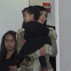 Kim Kardashian, Kanye West et leur fille North arrivent à l'aéroport LAX de Los Angeles. Le 8 février 2015.