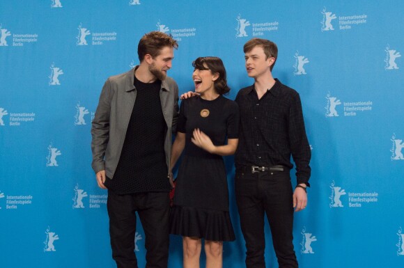 Robert Pattinson, Alessandra Mastronardi, Dane DeHaan - Photocall du film "Life" lors du 65e festival international du film de Berlin (Berlinale 2015), le 9 février 2015.